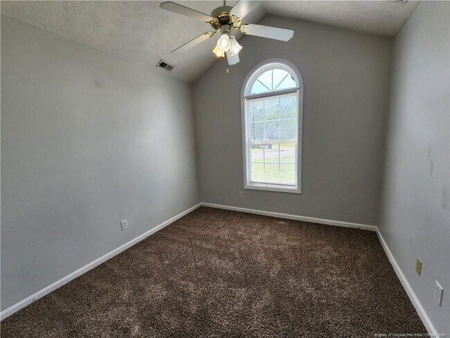 Building Photo - 1549 Laurel Oak Dr