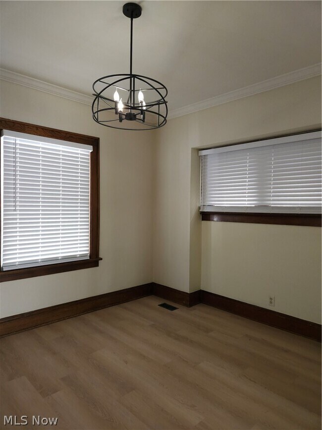 Building Photo - 80 E Ido Ave