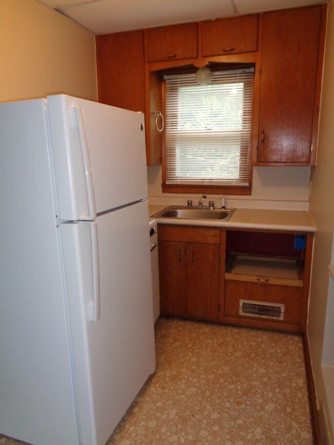 Building Photo - 1640 N Holyoke St