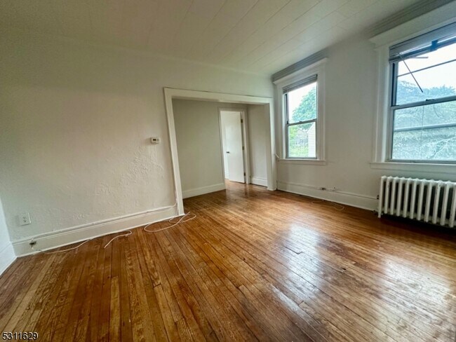 Building Photo - 4 Swaine Pl