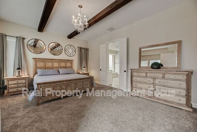 Building Photo - 3625 Funston Dr