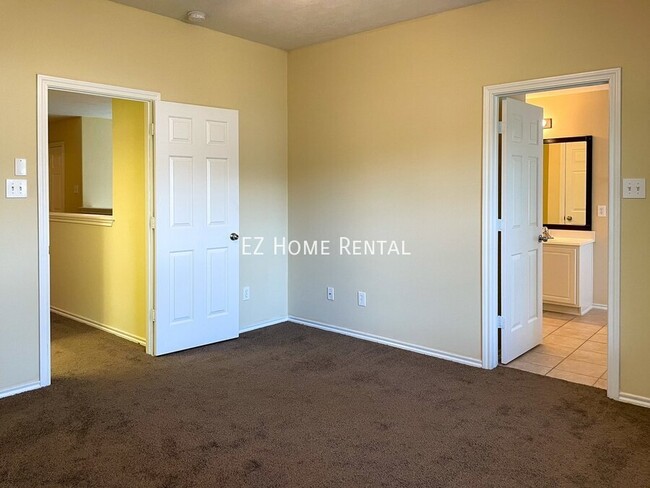 Building Photo - LOOK & LEASE BEFORE THE HOLIDAYS! MOVE-IN ...