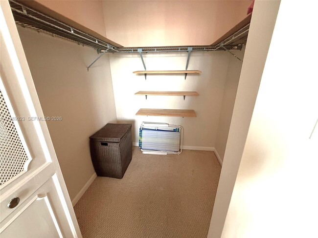 Building Photo - 17011 N Bay Rd