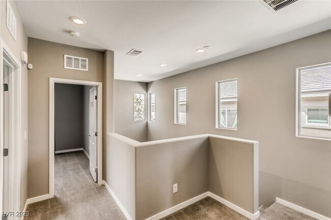Building Photo - 12405 Harbor Isle Ave