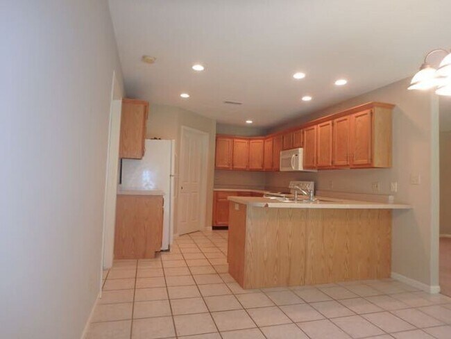 Building Photo - Nice 3 Bed 2 Bath House In Bearfield Meadows!