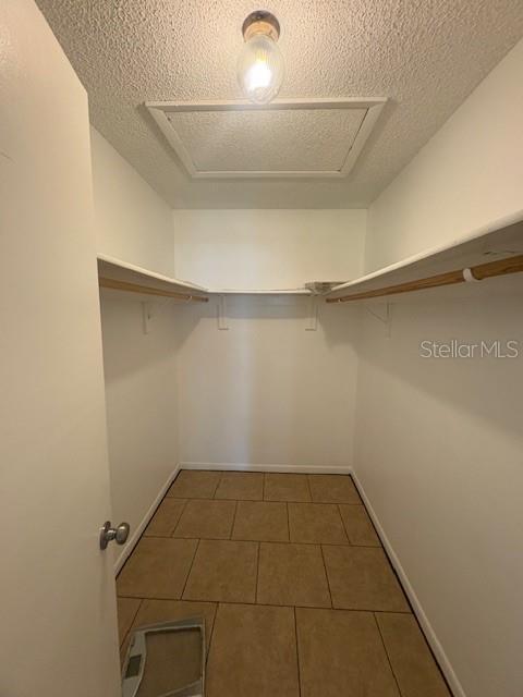 Building Photo - 748 Zella Ln