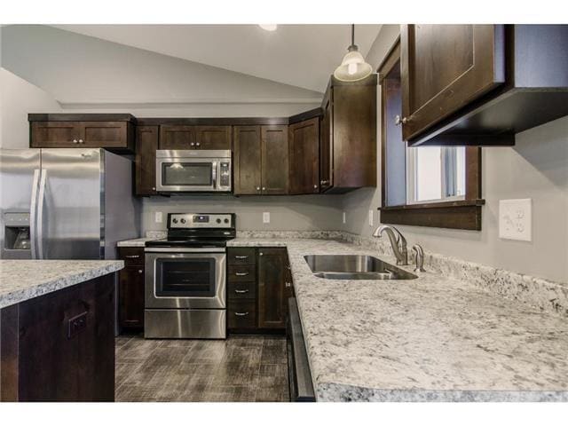 Building Photo - 1025 Pheasant Run