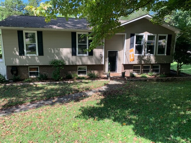 Primary Photo - 316 Wardley Rd