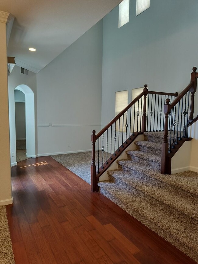 Building Photo - 4 Bedroom Coming Soon In Elk Grove!