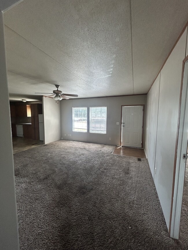 Building Photo - 105 Zackary St