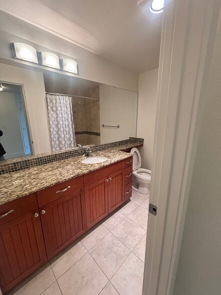 Building Photo - 3008 N Narrows Dr