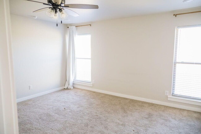 Building Photo - 2916 Corpus Ave