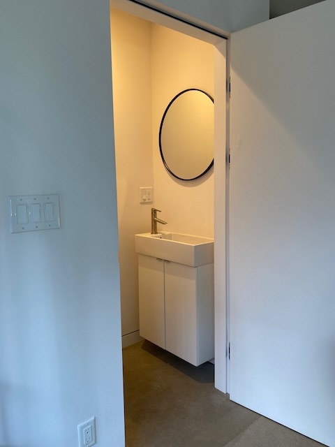 downstairs half bath - 3835 N High St