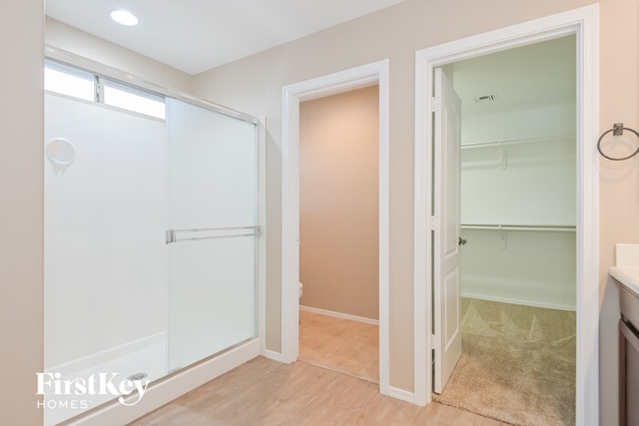 Building Photo - 12841 N Fox Hollow Dr