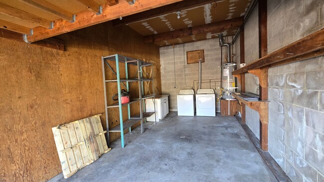 Building Photo - 7269 Willow St