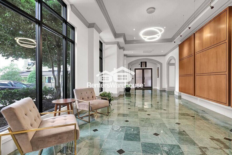 Building Photo - 799 Hammond Dr