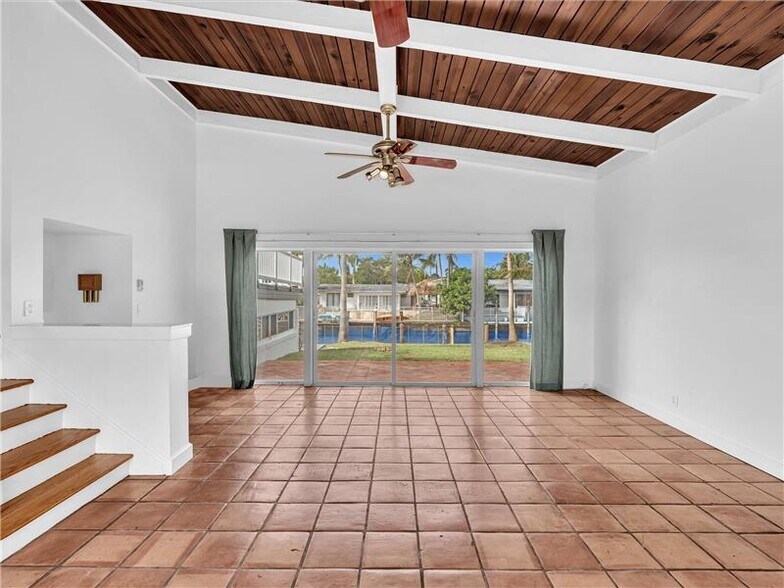 Building Photo - 2507 Okeechobee Ln