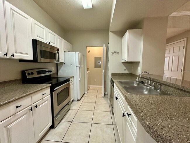 Building Photo - 2001 Tizewell Cir