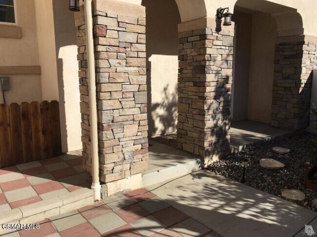 Building Photo - 1214 Vista Canyon Ln