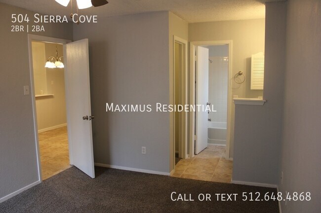Building Photo - 504 Sierra Cove