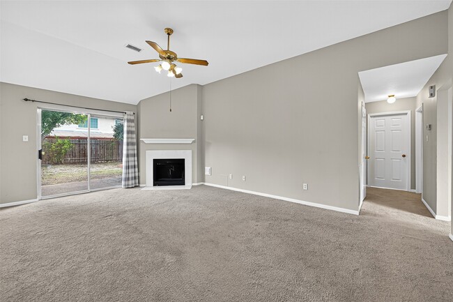 Building Photo - 8827 Boulder Springs Dr
