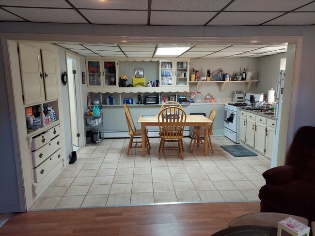 Building Photo - 650 Wood St