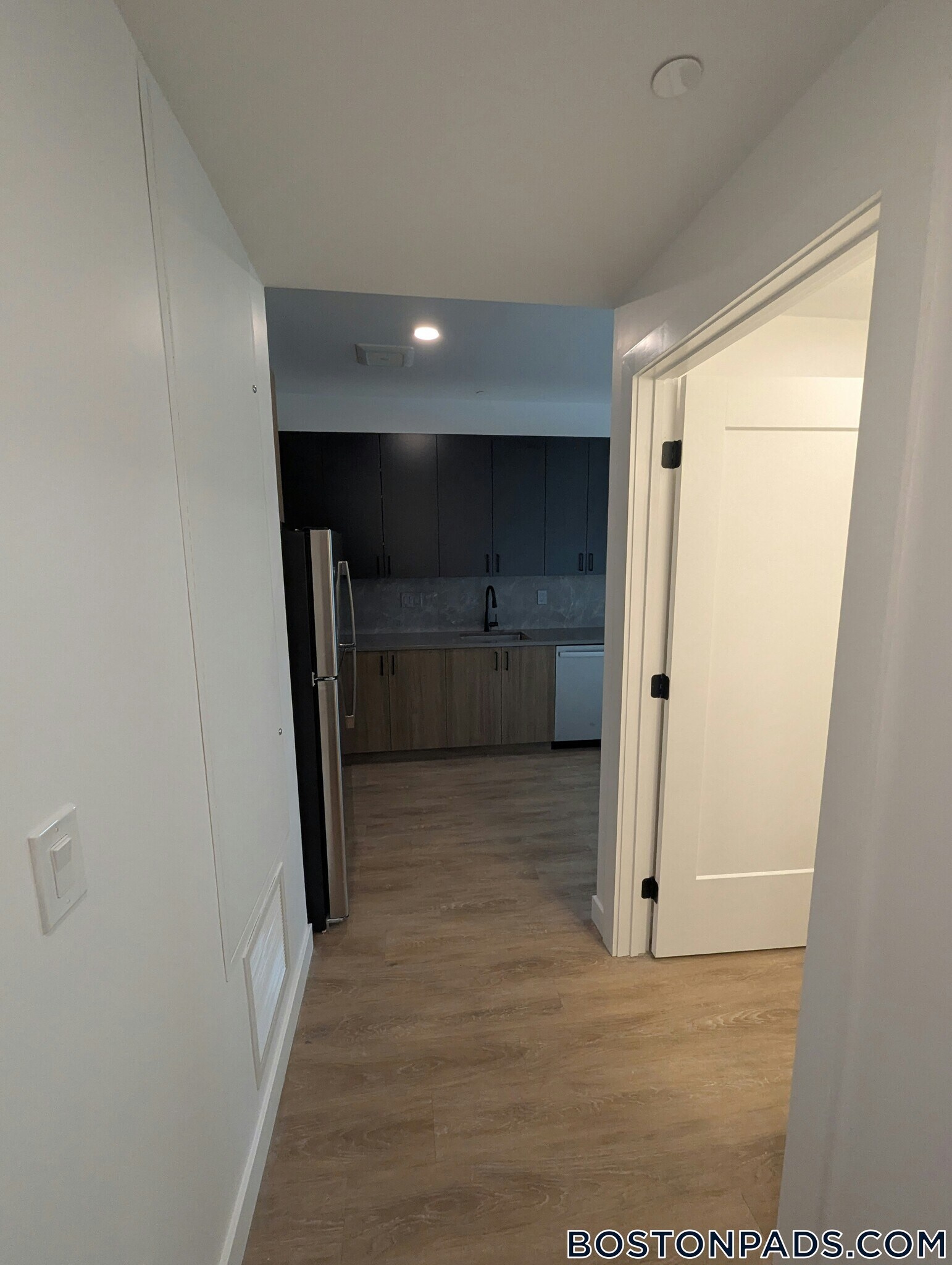 Building Photo - 199 Gardner St