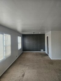 Building Photo - 19646 Fleetwood Dr