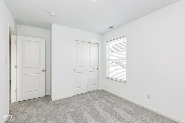 Building Photo - 3489 Briarwick Dr