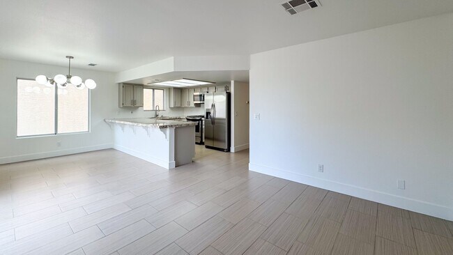 Building Photo - 3-Bed, 2.5-Bath Summerlin Home with Modern...