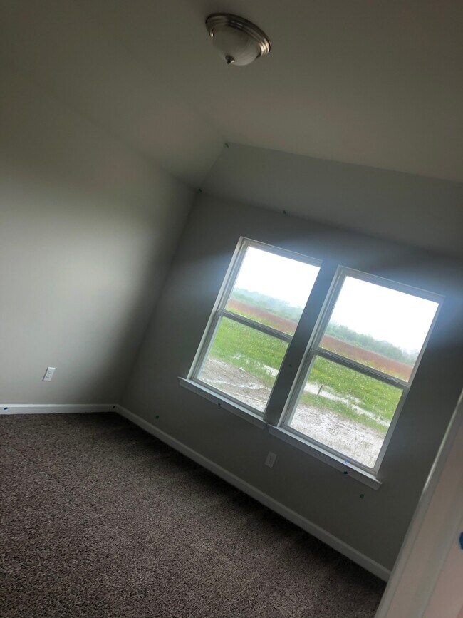 Building Photo - 5683 Magnolia de Percy Dr