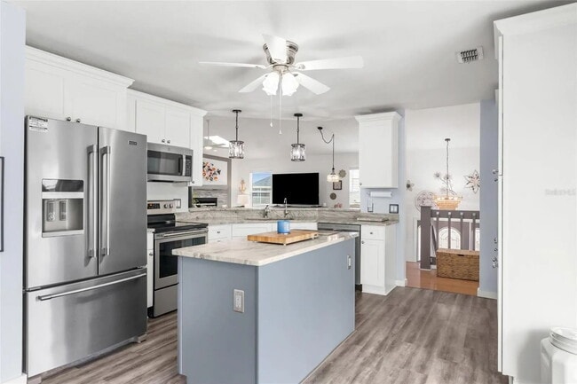 Building Photo - 6029 Bayway Ct