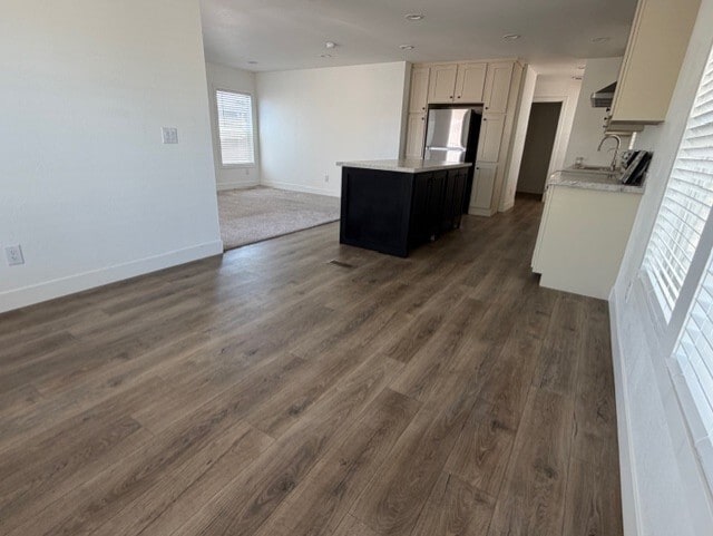 Building Photo - 2060 N Center St