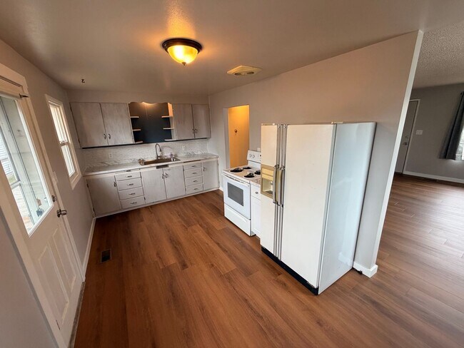 Building Photo - 3106 N Lidgerwood St