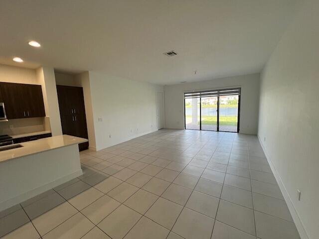 Building Photo - 5553 Quiet Lake Pl