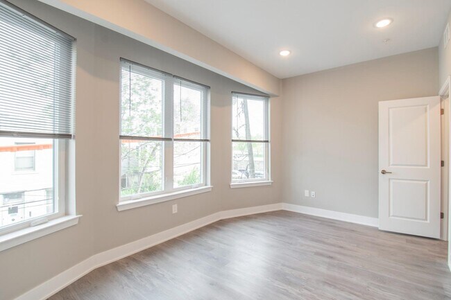 Building Photo - 1206 N 24th St