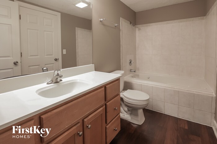 Building Photo - 125 S Fordham Ave