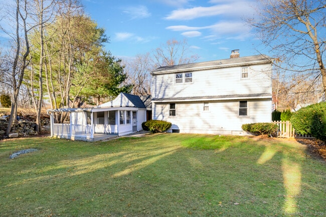 Building Photo - 34 Alpine St