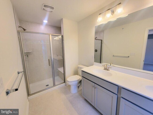 Building Photo - 1842 Boulder Dr