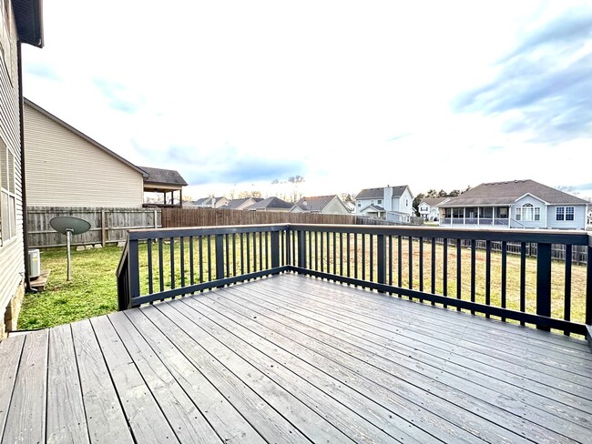 Building Photo - 1192 Meachem Dr
