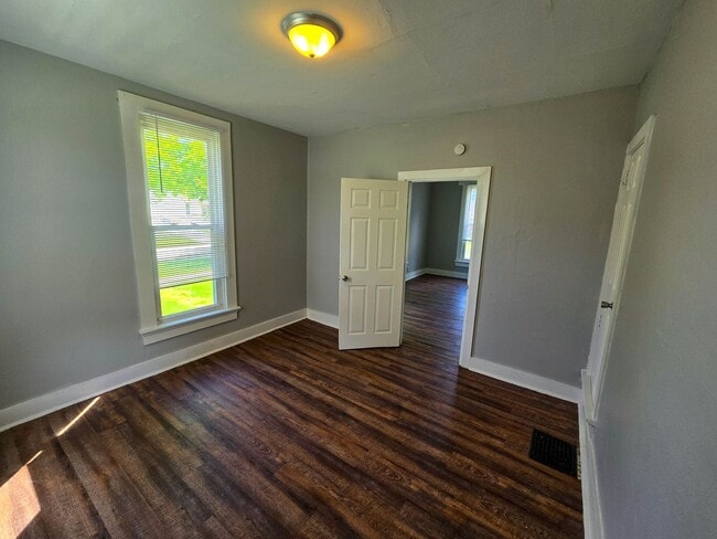 Building Photo - Charming 5 Bedroom Home in Aledo with Mode...