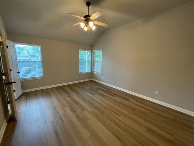 Building Photo - 10025 Mount Rainier Dr