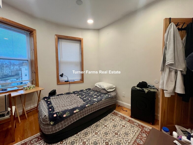 Building Photo - 20 Winthrop St