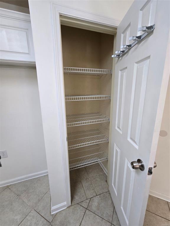 Building Photo - 5825 Portsmouth Dr