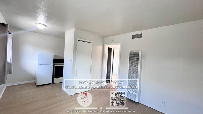 Primary Photo - Cozy 1-bdrm, 1-bath in gated complex, incl...