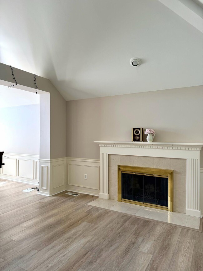 Building Photo - 2831 Hawkstone Ct