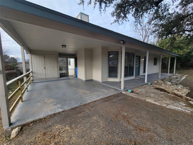 Building Photo - 18509 E Lake Terrace Dr