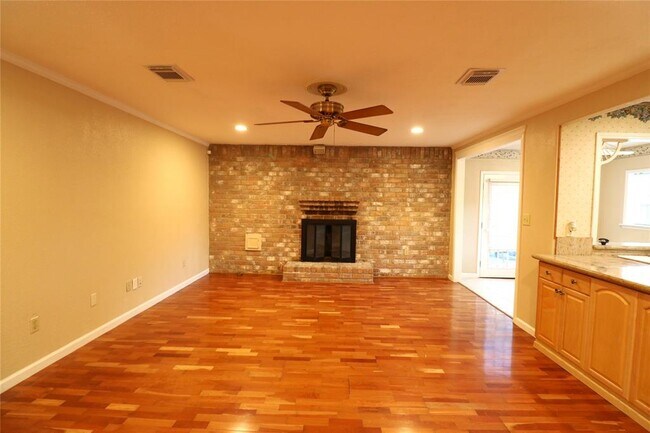 Building Photo - 7911 Fawn Terrace Dr