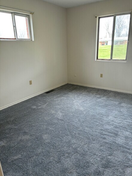 Building Photo - 7545 Rob St NW