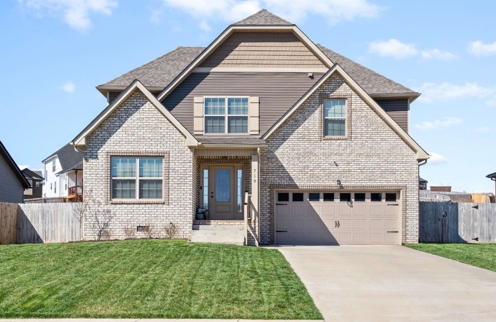 Building Photo - 718 Banister Dr